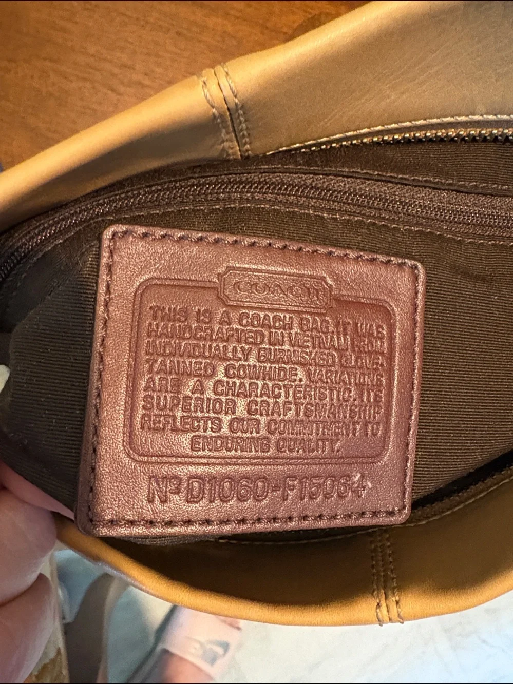 Coach SoHo F15084  convertible bag  shoulder /Crossbody  smooth leather tan EUC